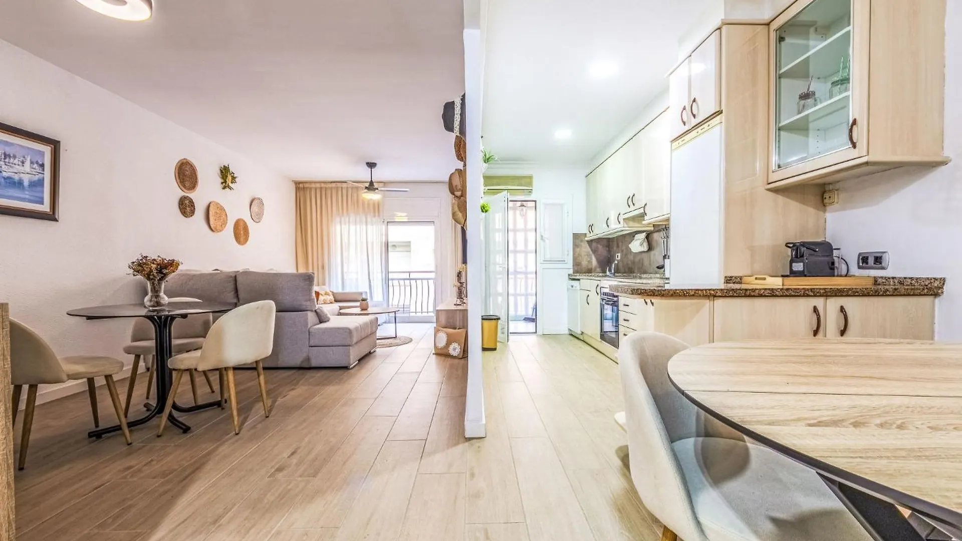 Kontakte von Apartment Valencia By Interhome